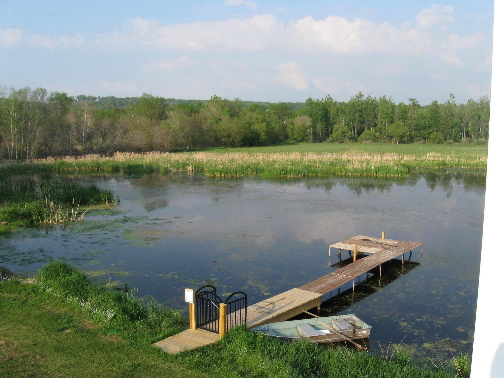 Coastal Inn Beulah Екстер'єр фото